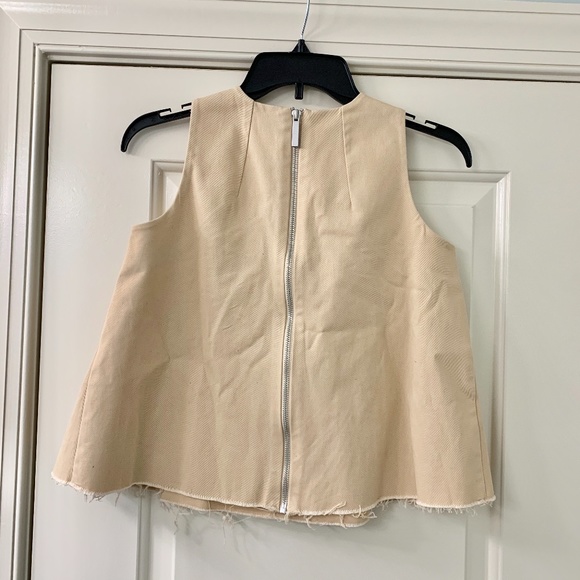 Kendall + Kylie Tan Camel Peplum Frayed Crop Top - Picture 4 of 4